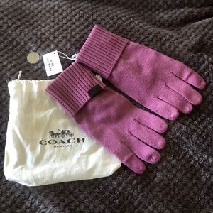 Coach gloves
